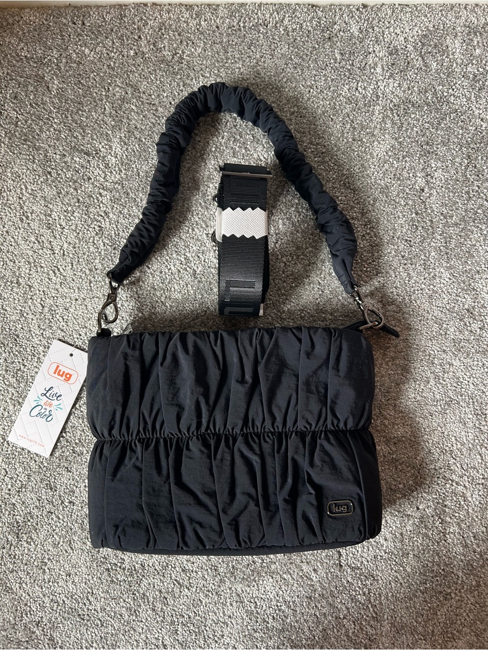 Lug Flounce cloud go black NWT includes two straps